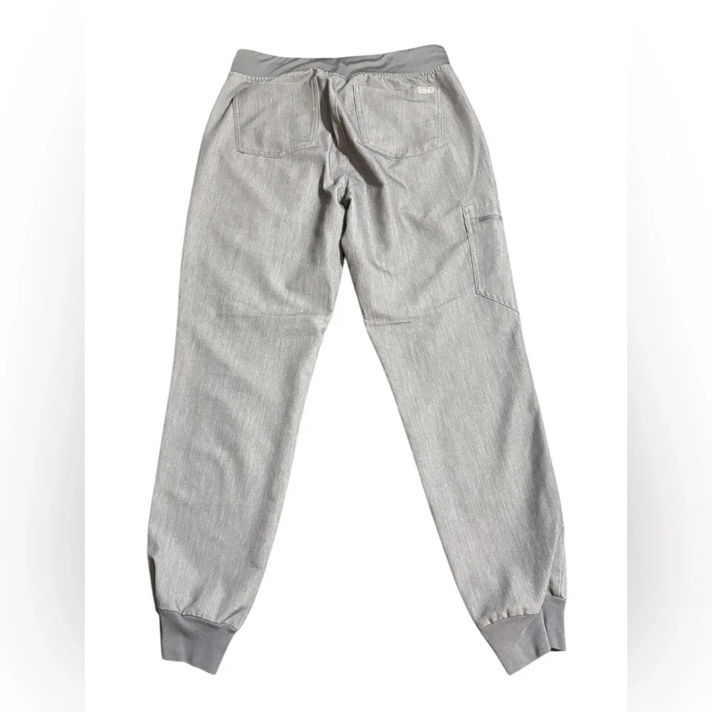 Figs Gray Sweatpants with Elastic Waistband and Tapered Ankles
